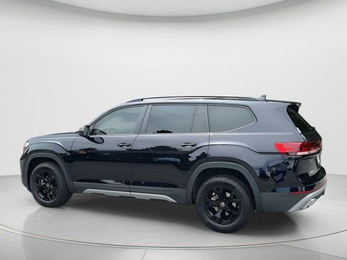 New 2026 Volkswagen Atlas Peak Edition image 6