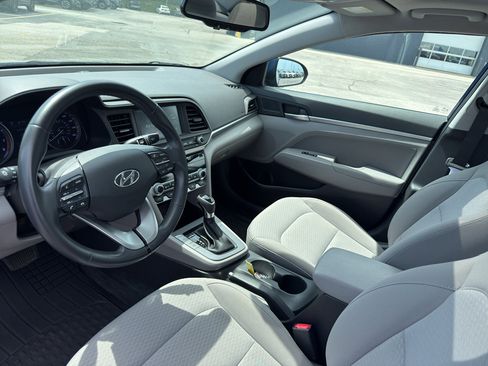 Used 2019 Hyundai Elantra Value Edition FWD image 24
