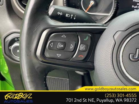 Used 2019 Jeep Wrangler Unlimited Sport w/ Technology Group AWD/4WD image 19