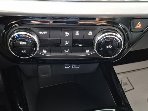 New 2026 Chevrolet Trax LT FWD image 18