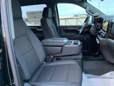 New 2026 GMC Sierra 2500 SLE w/ SLE Value Package; image 29