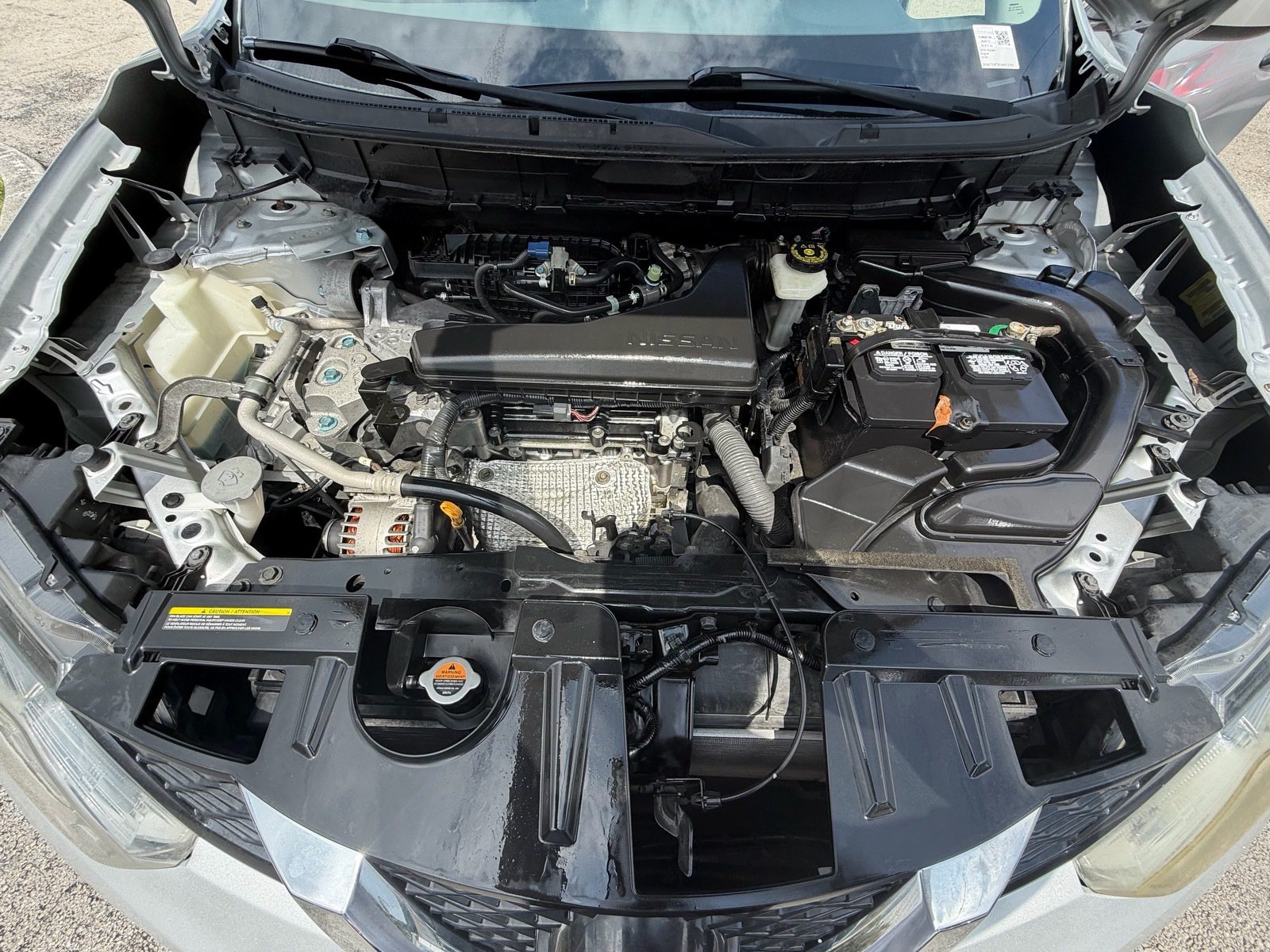 Used 2016 Nissan Rogue S FWD image 19