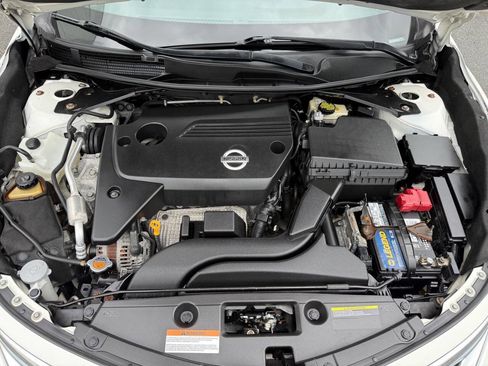 Used 2015 Nissan Altima 2.5 S w/ Power Driver Seat Package FWD image 20