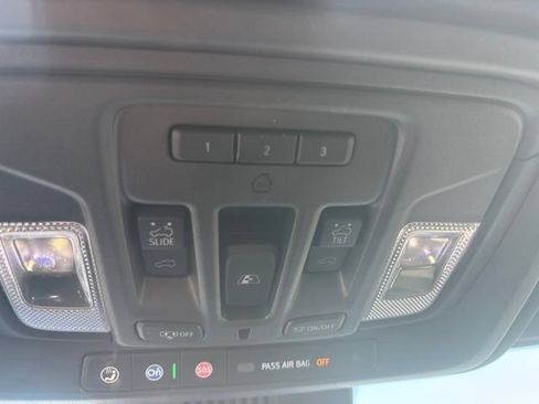 Used 2024 GMC Sierra 2500 AT4 w/ AT4 Premium Plus Package AWD/4WD image 13