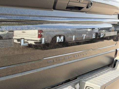 Used 2024 Ford F250 Limited w/ FX4 Off-Road Package AWD/4WD image 10