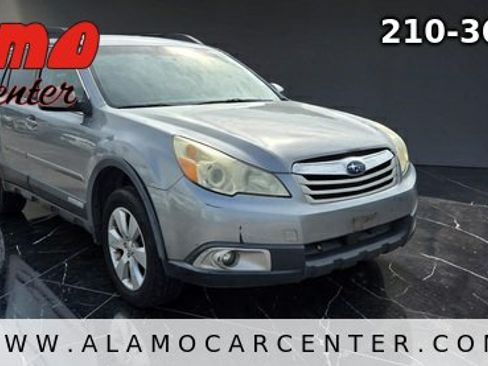 Used 2011 Subaru Outback 2.5i Premium AWD/4WD image 7