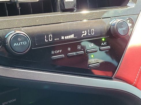 Used 2023 Toyota Camry XSE FWD image 32