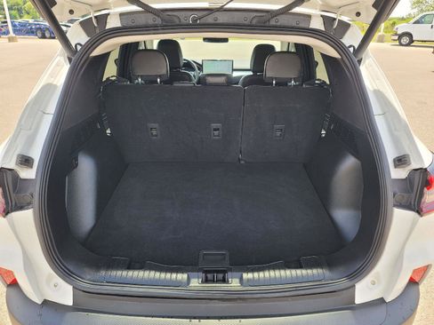 Used 2024 Ford Escape Platinum AWD/4WD image 8