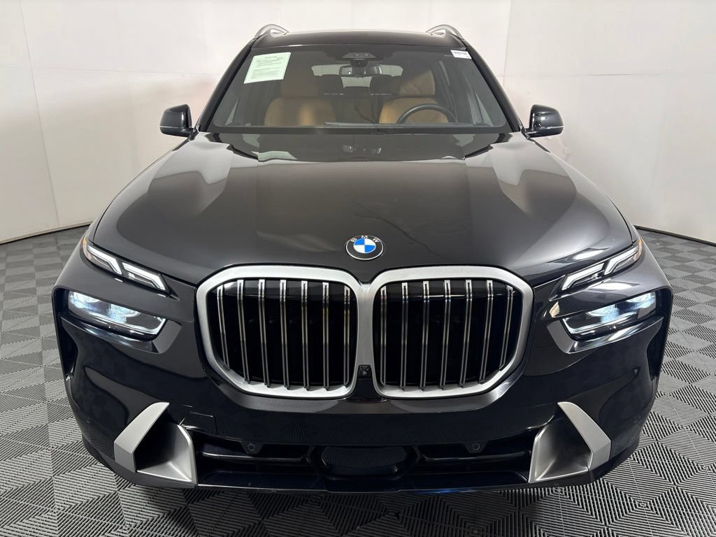 Certified 2026 BMW X7 xDrive40i AWD/4WD image 3