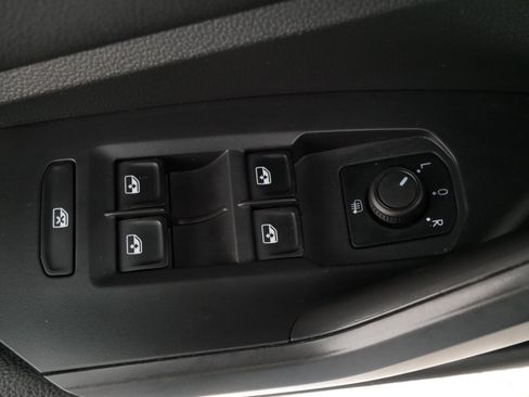 Used 2020 Volkswagen Jetta SE image 20