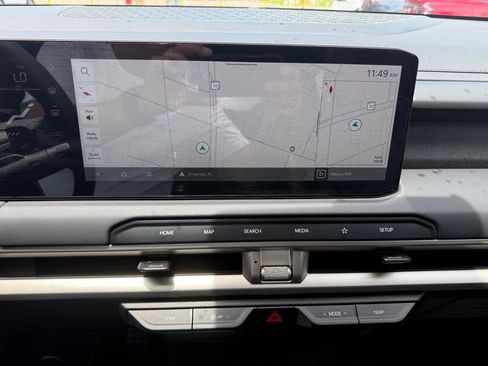Used 2027 Kia Telluride SX w/ Towing Package FWD image 14