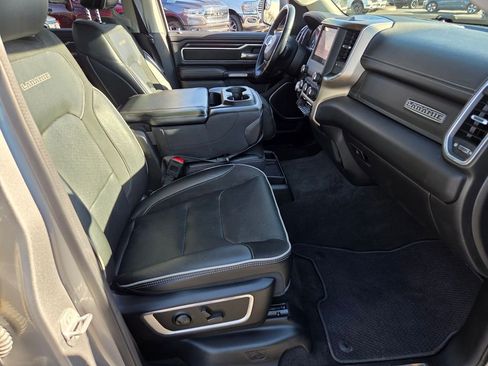 Used 2022 RAM 1500 Laramie RWD image 19