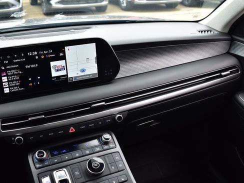 Used 2023 Hyundai Palisade Limited FWD image 38
