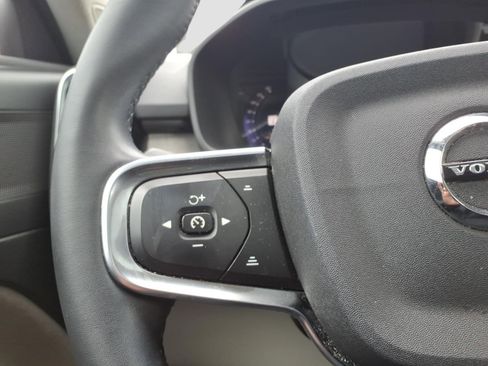 Used 2023 Volvo XC40 B5 Plus w/ Driver Assist Package AWD/4WD image 24