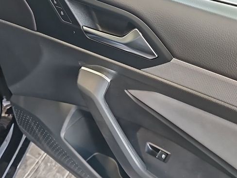 New 2026 Volkswagen Jetta SE FWD image 12