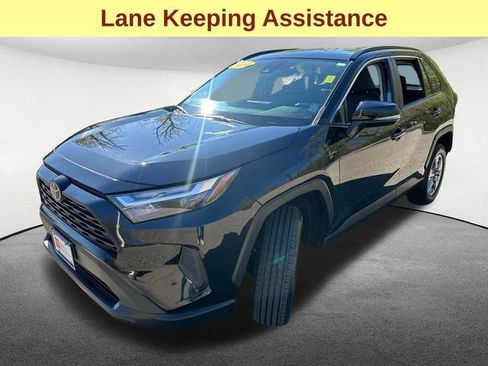 Used 2024 Toyota RAV4 XLE AWD/4WD image 5
