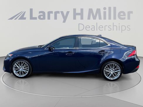Used 2014 Lexus IS 250 w/ Navigation Package RWD image 2