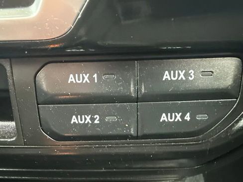 Certified 2022 Jeep Wrangler Willys image 25