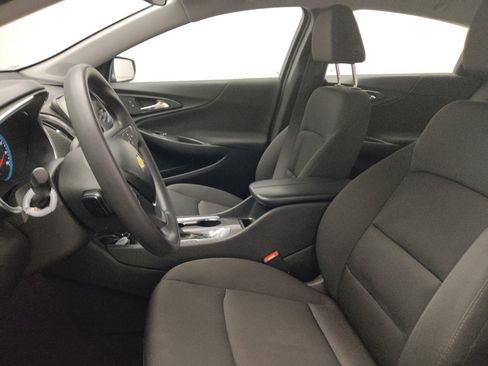 Used 2021 Chevrolet Malibu LT FWD image 17