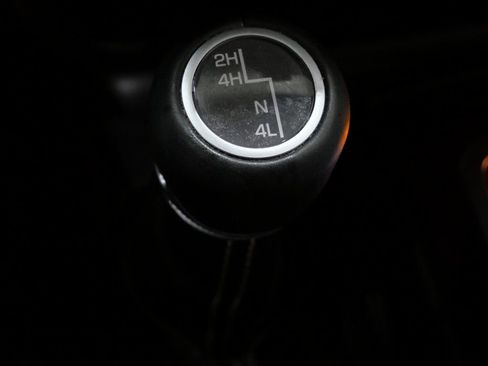 Used 2018 Jeep Wrangler Unlimited Sahara image 23