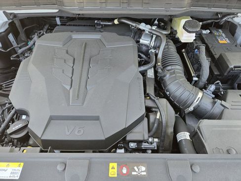 New 2026 Kia Carnival EX FWD image 23