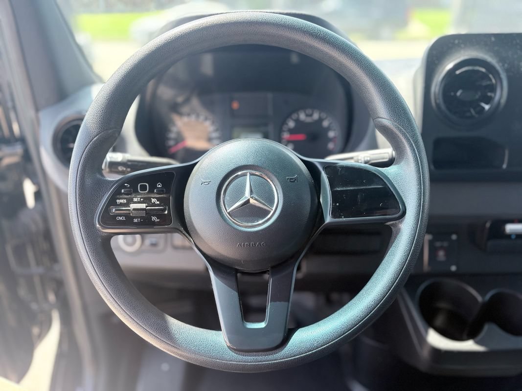 Used 2019 Mercedes-Benz Sprinter 1500 image 22