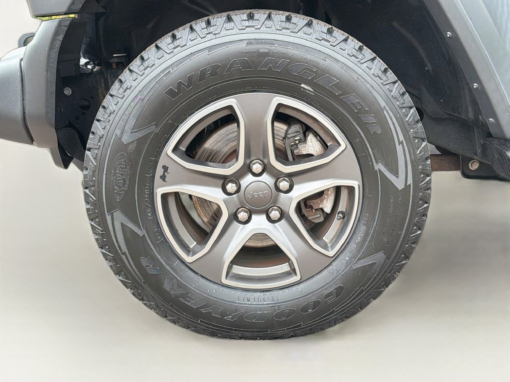 Used 2018 Jeep Wrangler Unlimited Sport S AWD/4WD image 33