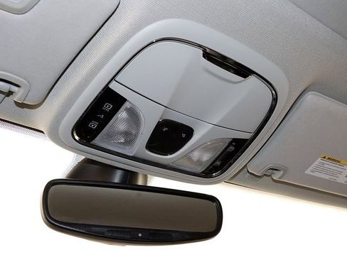 Used 2019 Jeep Cherokee Latitude Plus image 22