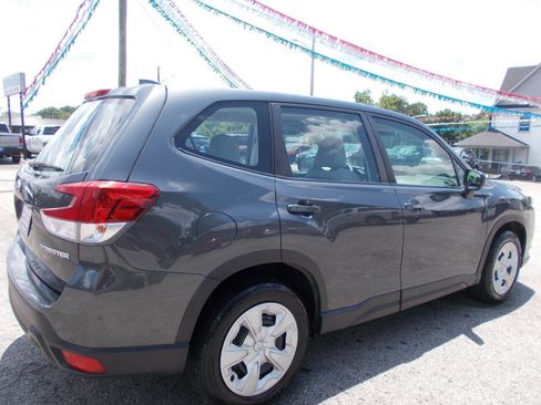 Used 2022 Subaru Forester AWD/4WD image 3