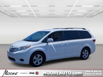 Used 2017 Toyota Sienna LE