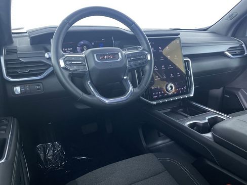 Certified 2025 GMC Acadia Elevation image 2