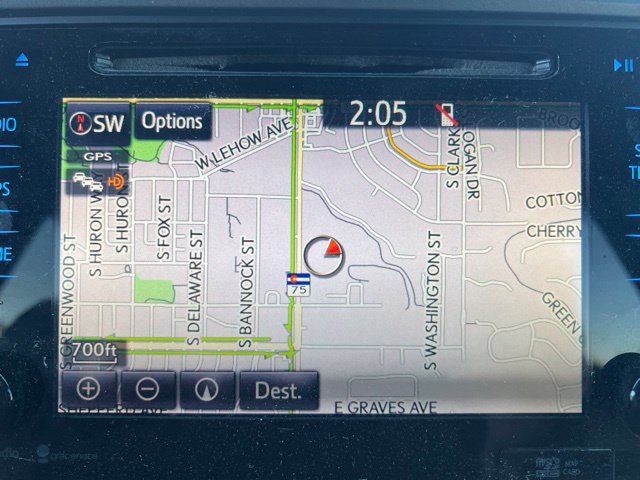Used 2016 Toyota Tacoma TRD Off-Road w/ Premium & Technology Package AWD/4WD image 20