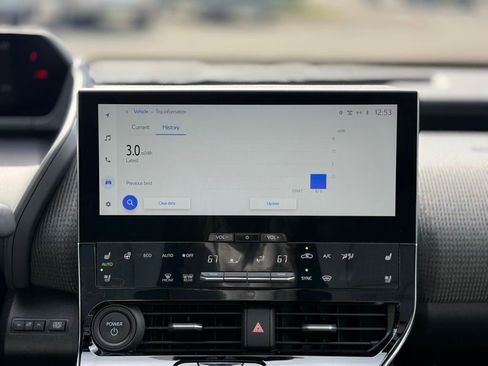 Used 2023 Subaru Solterra AWD image 26