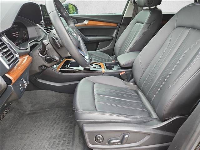 Used 2023 Audi Q5 2.0T Premium Plus w/ Premium Plus Package AWD/4WD image 17