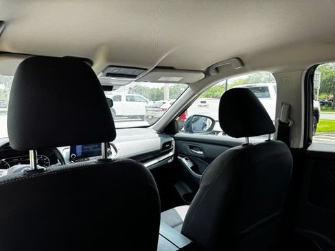 Used 2026 Nissan Rogue SV FWD image 18