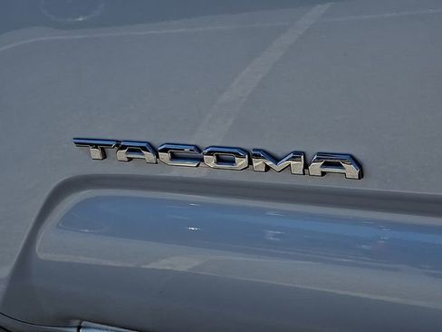 Certified 2023 Toyota Tacoma TRD Sport AWD/4WD image 28