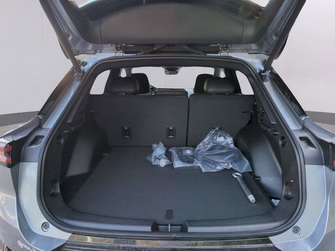 New 2025 Chevrolet Equinox EV LT image 28