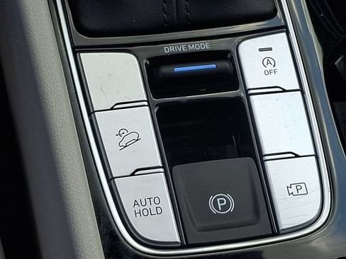 Used 2025 Hyundai Tucson SEL FWD image 24