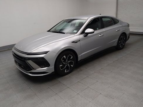 Used 2024 Hyundai Sonata SEL image 2
