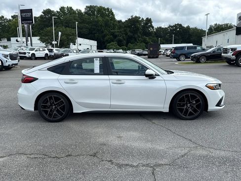 Used 2024 Honda Civic Sport Touring image 8