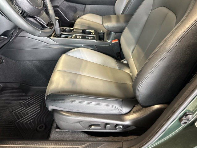 Used 2026 Subaru Outback Premium AWD/4WD image 38