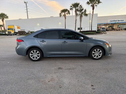 Used 2024 Toyota Corolla LE image 6