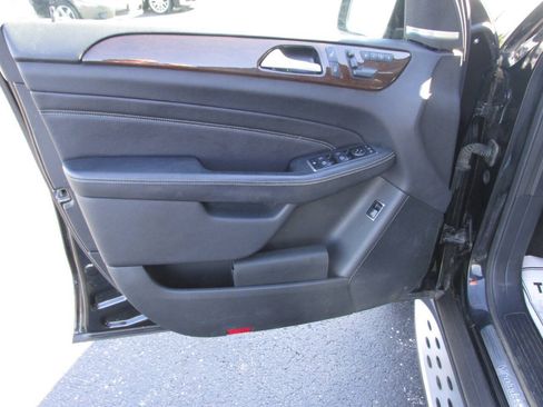 Used 2015 Mercedes-Benz ML 350 4MATIC image 8