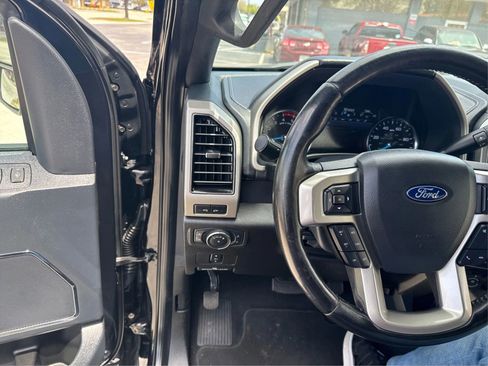 Used 2022 Ford F450 Lariat w/ Lariat Value Package AWD/4WD image 20