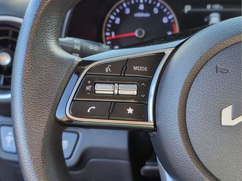 Used 2022 Kia Forte LXS image 25