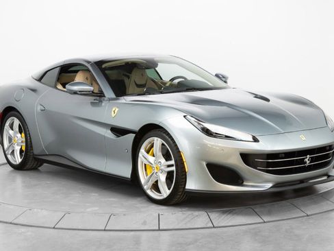 Certified 2019 Ferrari Portofino image 17