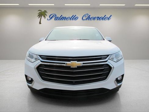 Used 2021 Chevrolet Traverse LT w/ LT Premium Package FWD image 8