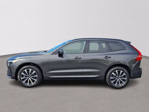 Used 2024 Volvo XC60 B5 Plus AWD/4WD image 7
