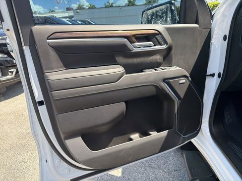 Used 2023 GMC Sierra 1500 Elevation w/ Elevation Premium Package AWD/4WD image 29