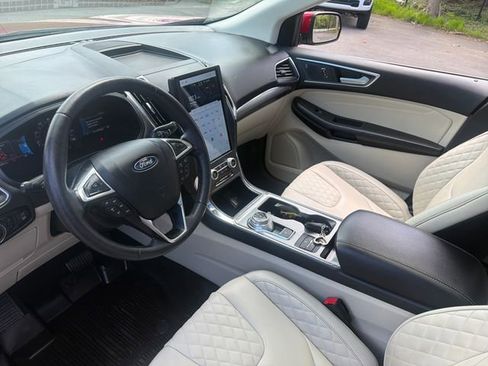 Certified 2024 Ford Edge Titanium AWD/4WD image 35